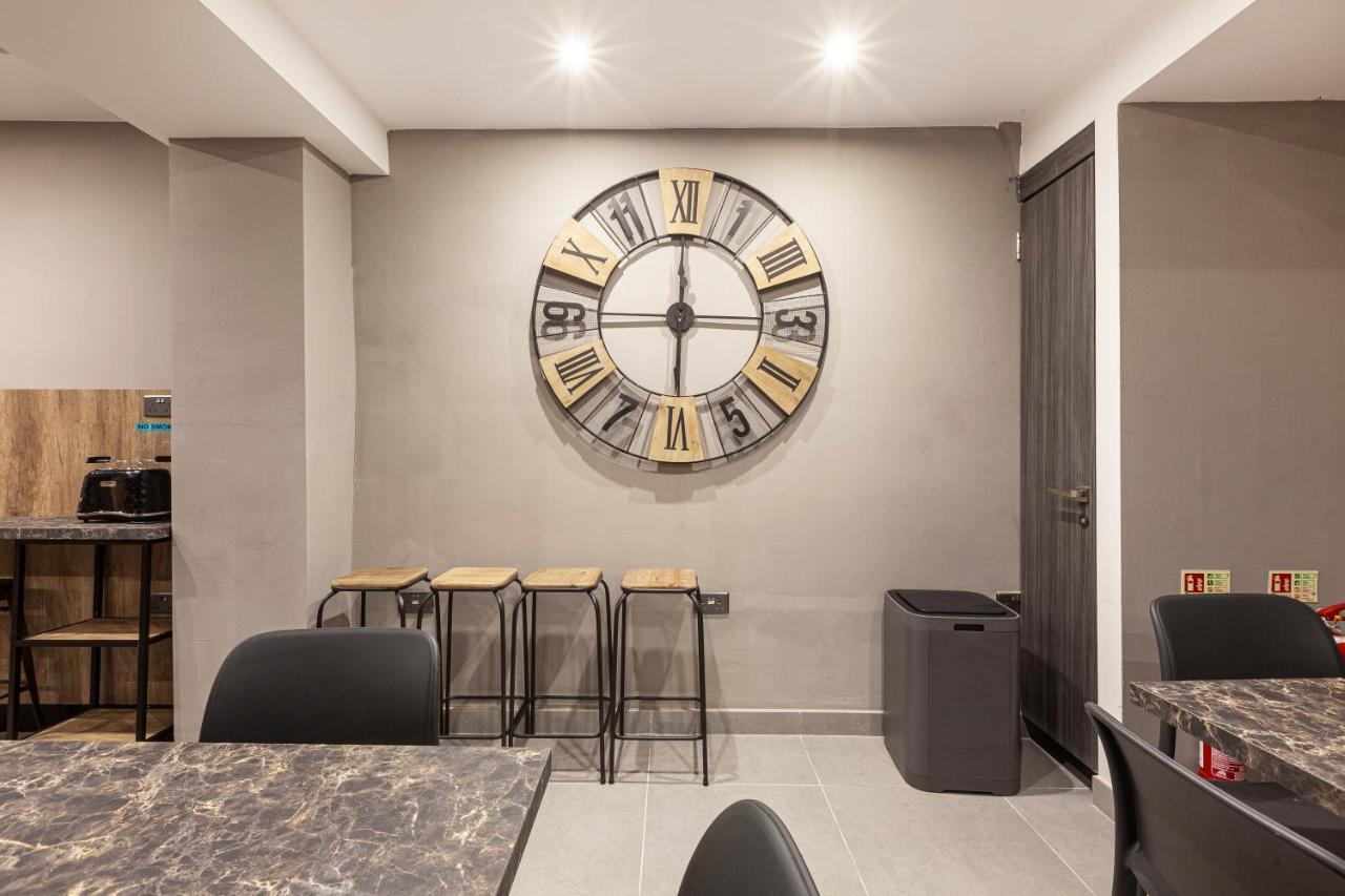 Charming,Comfortable And Centrally Located Group Accomodation Gzira Экстерьер фото